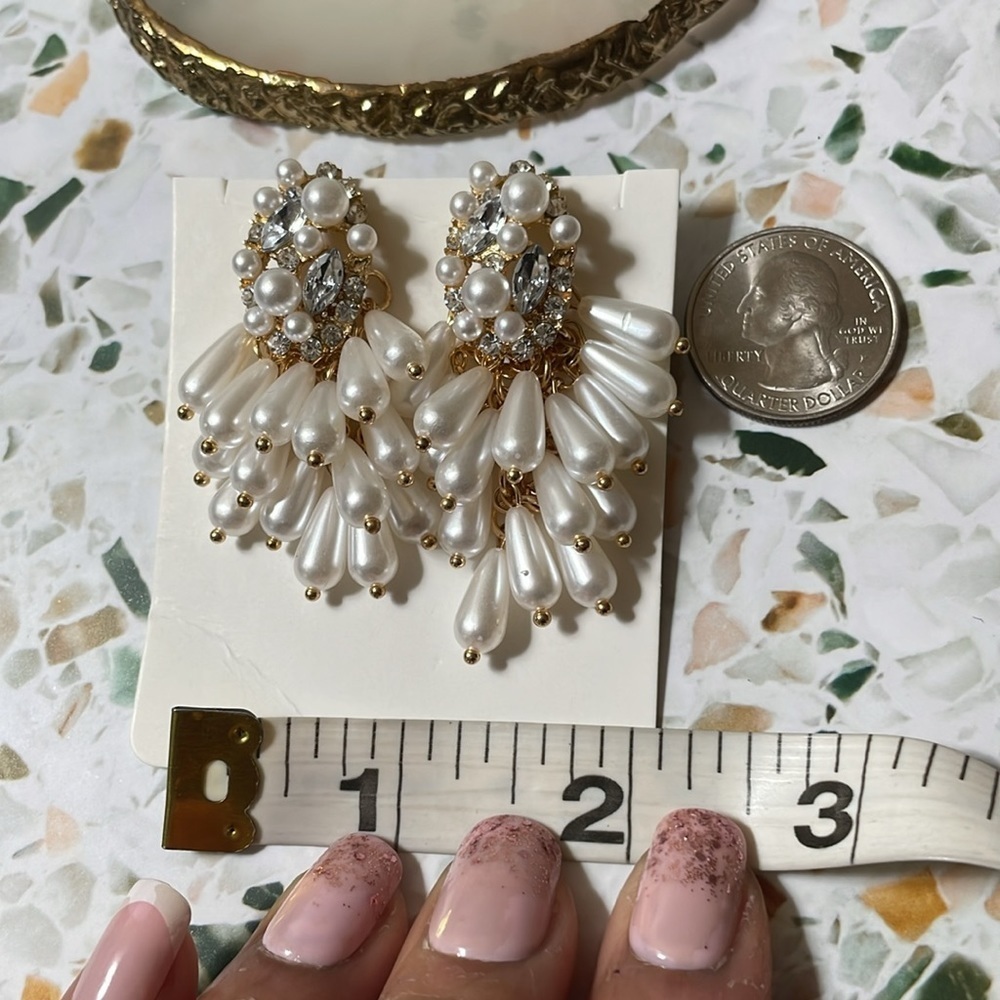 Pearl Cluster Crystal Dangle Earrings - Picture 12 of 14